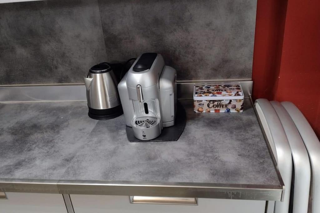 Appartamento Mama Monolocale Terrazzo Vista Mare ヴェンティミーリア エクステリア 写真